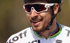 Nemal problém vyhrať ani na požičanom bicykli od sestry. To je Peter Sagan