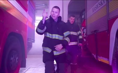 Košickí hasiči repujú na stanici a bavia tým internet