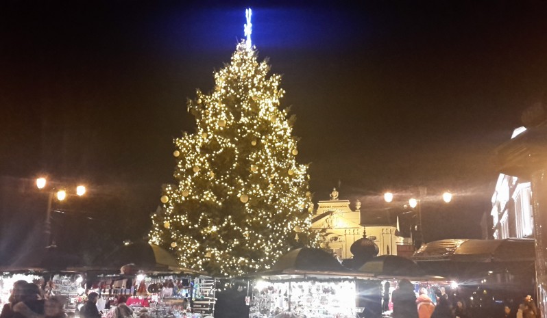 Vianočné trhy v Bratislave odrádzajú iba cenami