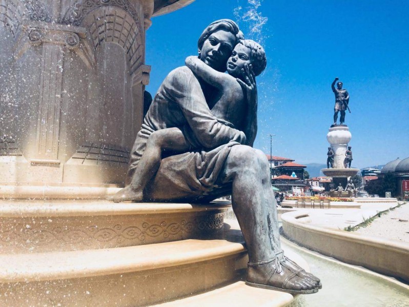 Skopje: Mesto, ktoré vás prekvapí množstvo sôch a krásnou architektúrou 