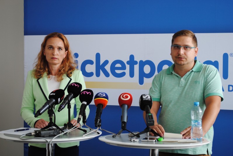 Hokejoví fanúšikovia sú nahnevaní, Ticketportal sa ospravedlňuje. V predaji lístkov na MS zlyhal