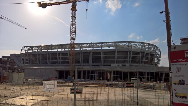 Rastie do krásy. Výstavba nového národného futbalového štadióna opäť pokročila