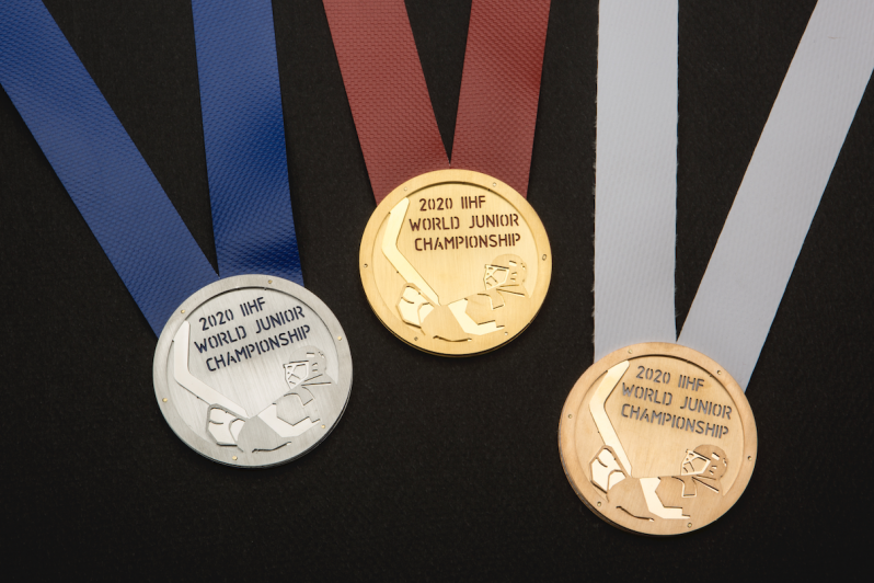 Nové medaile pre najlepšie tímy MS juniorov 2020 sú na svete