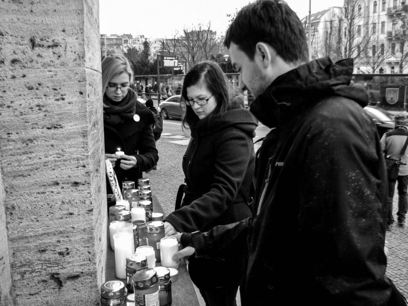 Nie je nám to jedno – prišlo na námestia zakričať niekoľko desaťtisíc ľudí