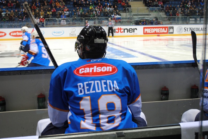 Lintner nominoval na hokejový turnaj aj Tomáša Bezdedu